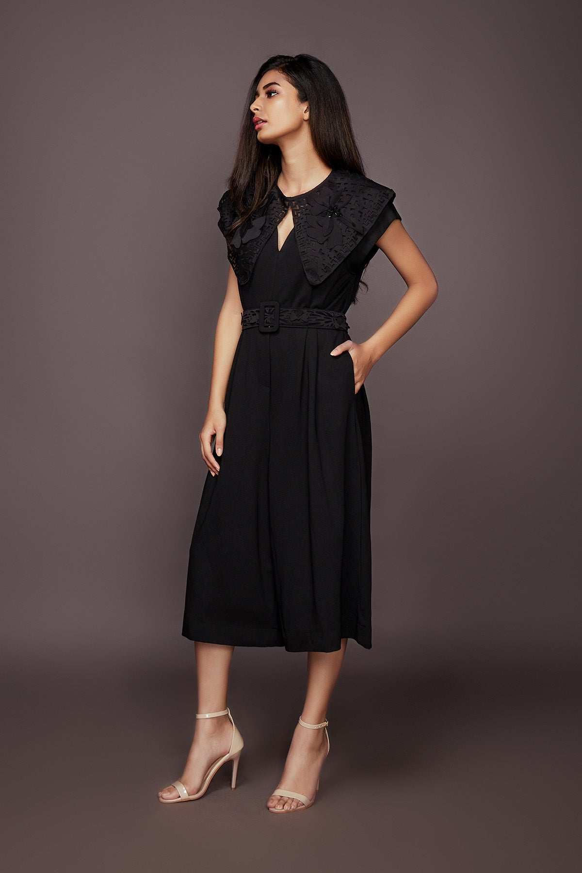 Black Loose Fit Jumpsuit With Detachable Collar
