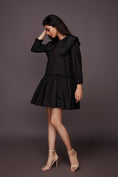 Load image into Gallery viewer, Black Dress With Detachable Collar
