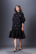 Load image into Gallery viewer, Black Hand Embroidered Chinese Collar Puffed Sleeve Dress

